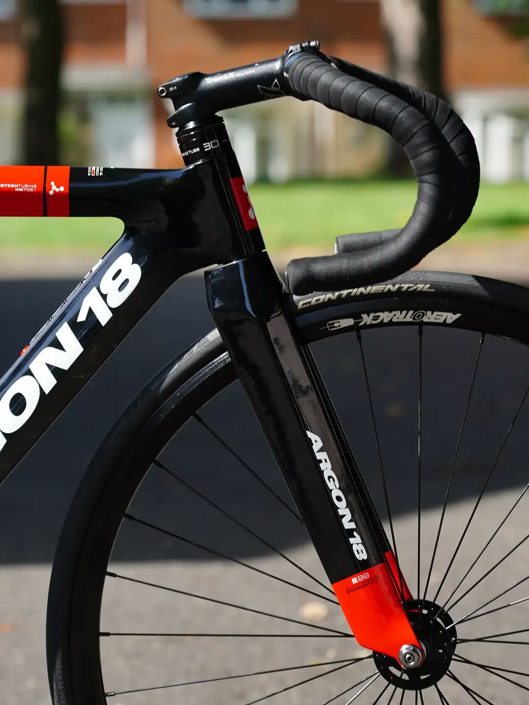 Argon 18 Electron Track
