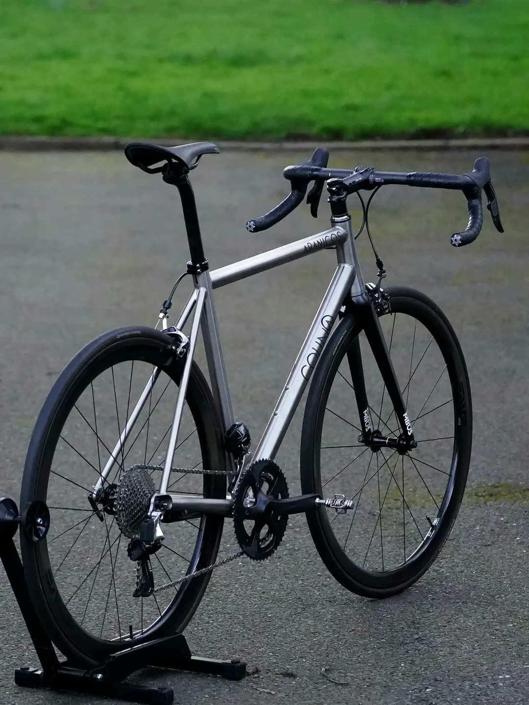 Colina Abanicos Titanium