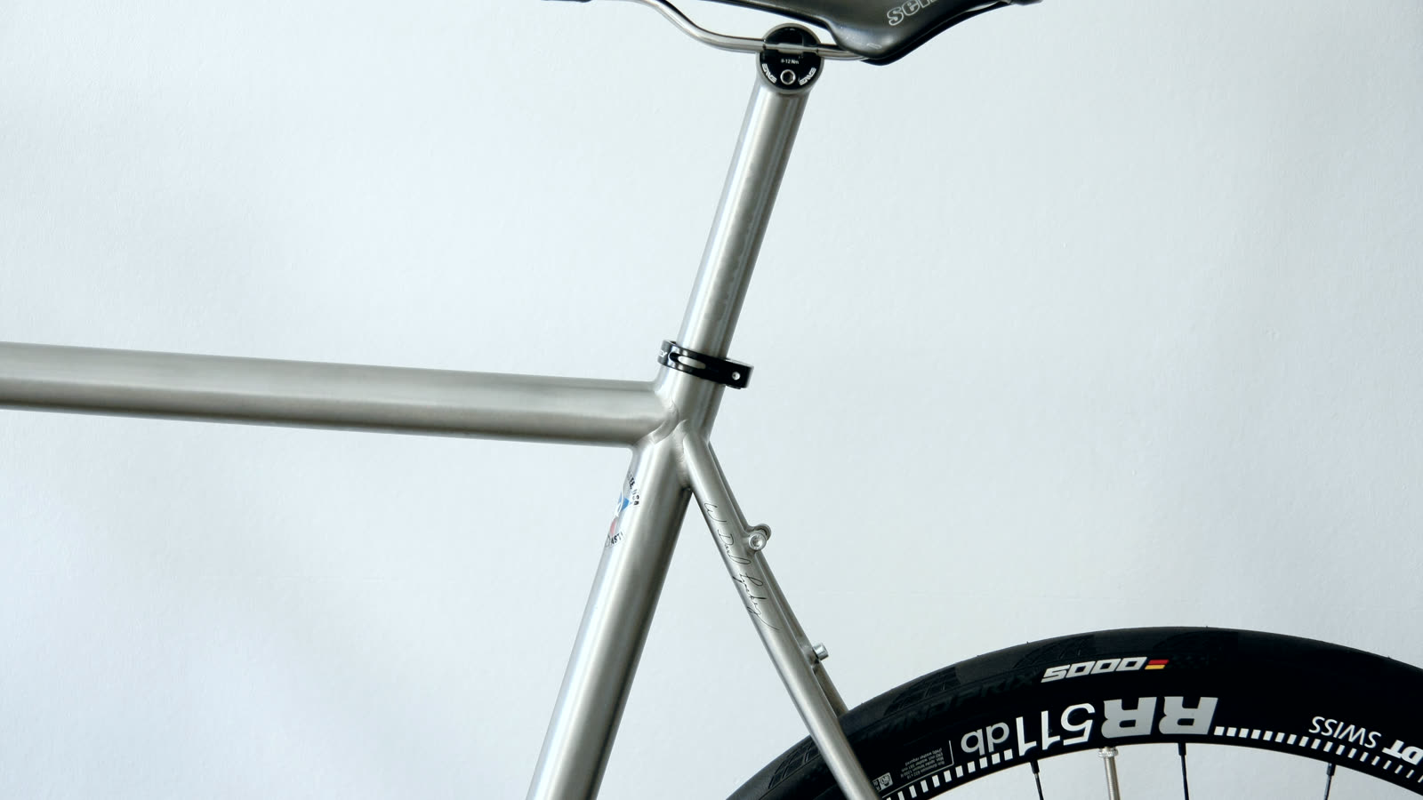 Titanium top tube and seat cluster of a Lynskey Sportive
